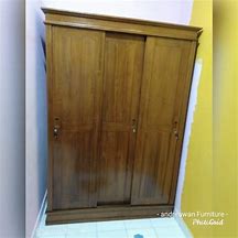 Lemari Piring Kayu Jati 3 Pintu